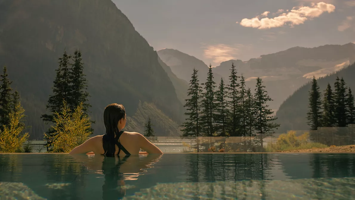 Infinity pool mountain view